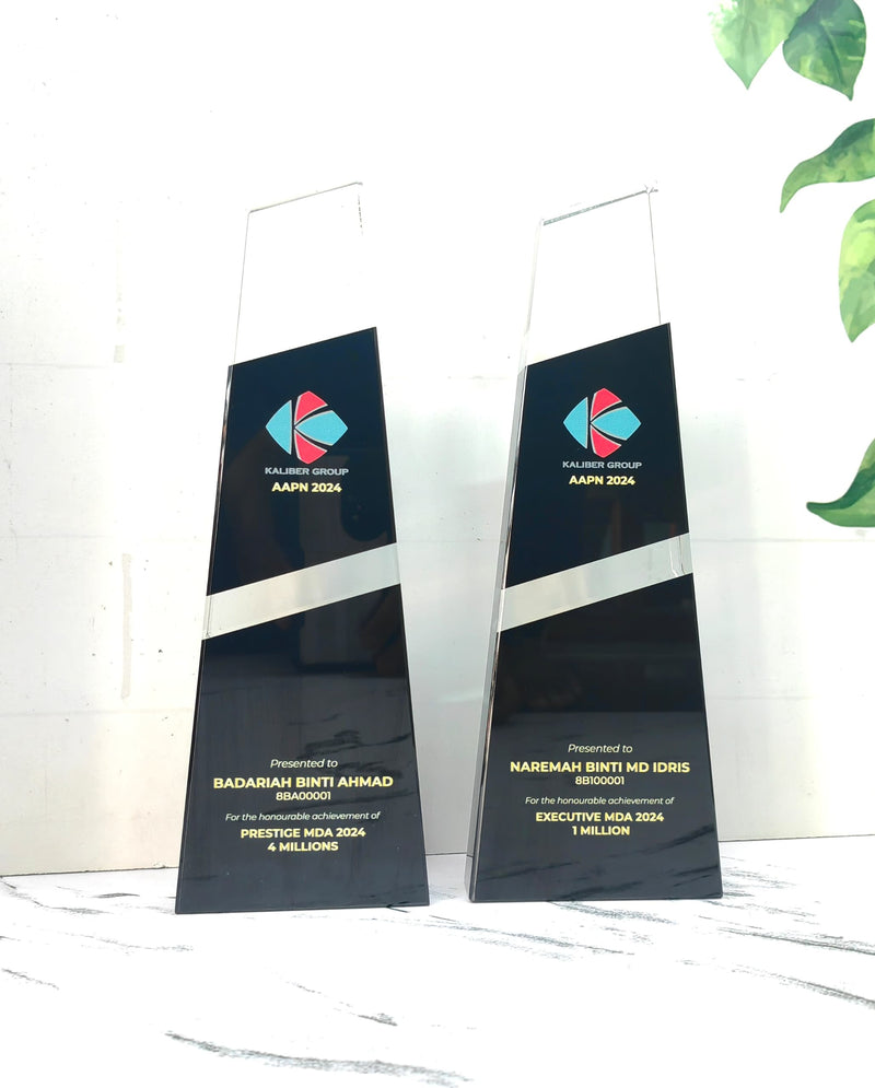 Design E Crystal Trophy