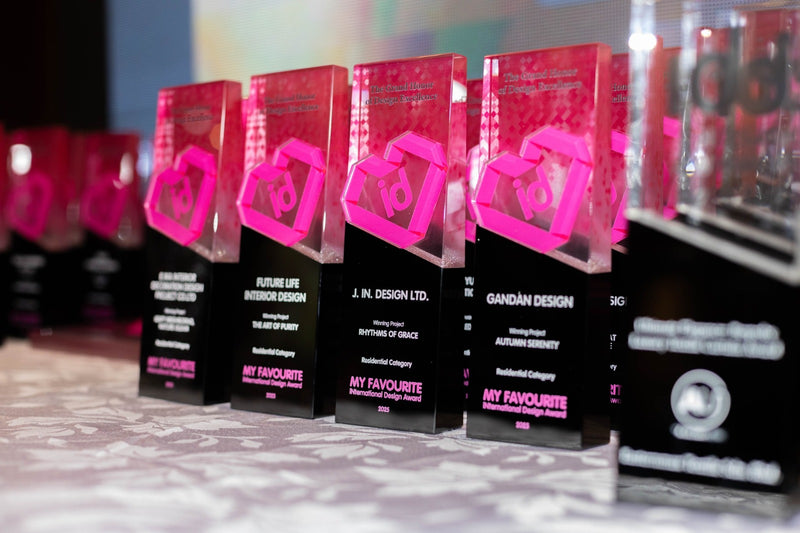 Design L Crystal Trophy