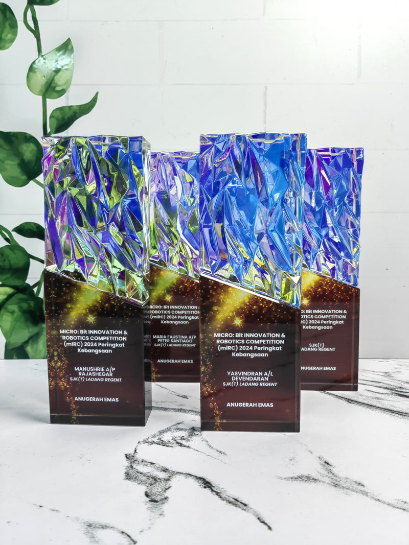 Design H Crystal Trophy