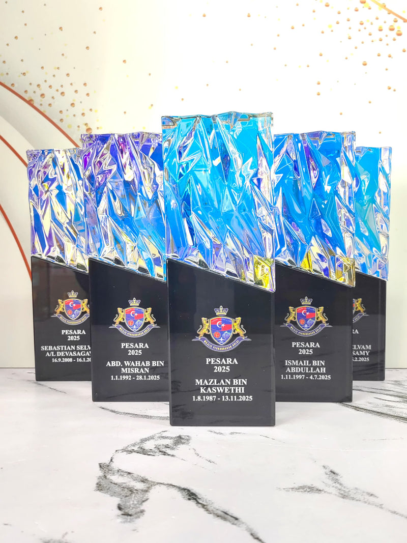 Design H Crystal Trophy