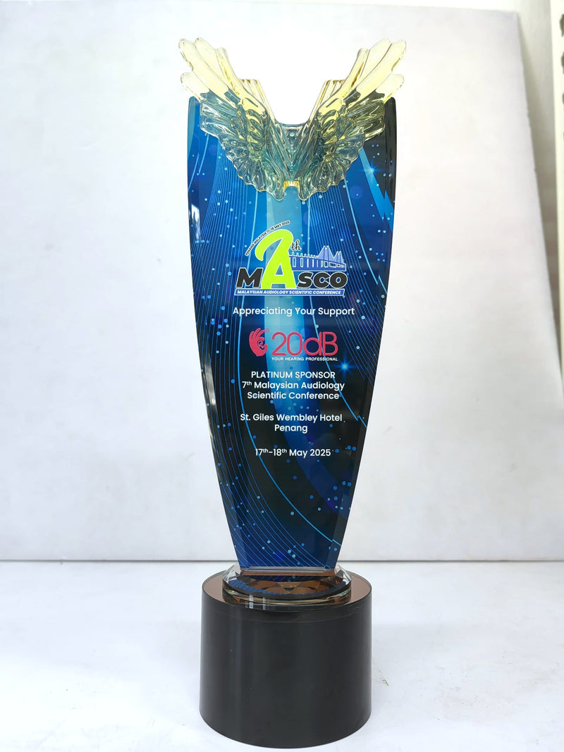 Design AD3 Crystal Trophy