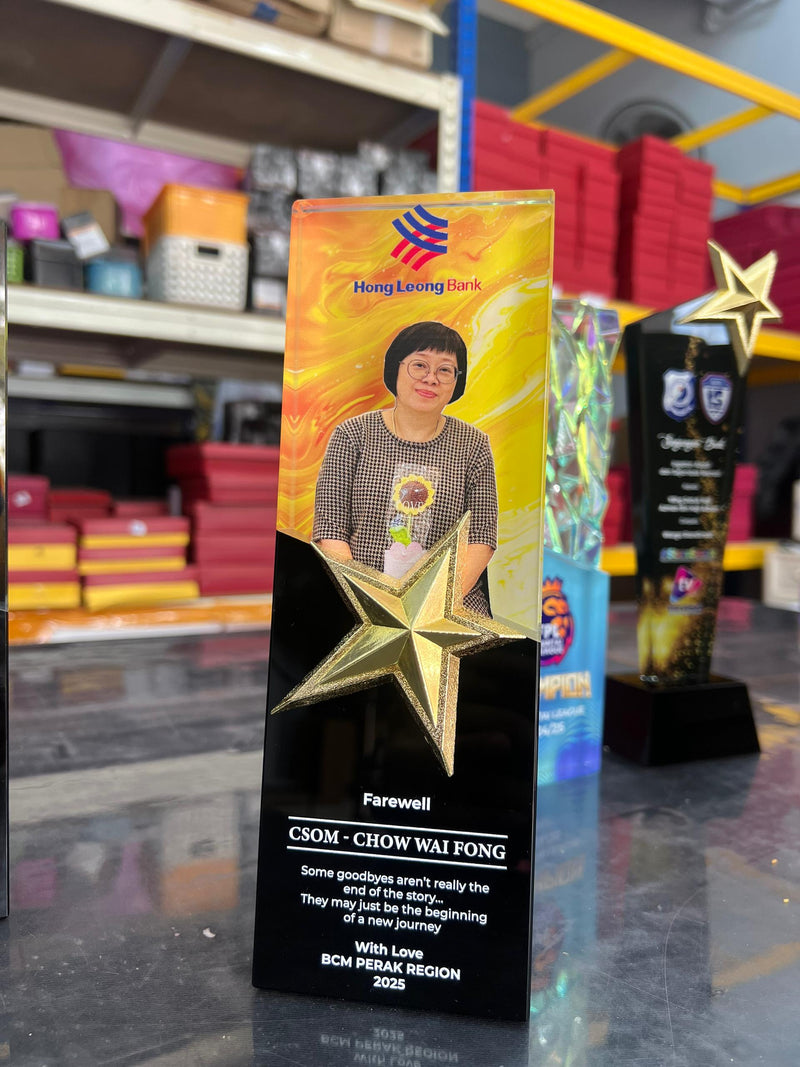 Design L Crystal Trophy