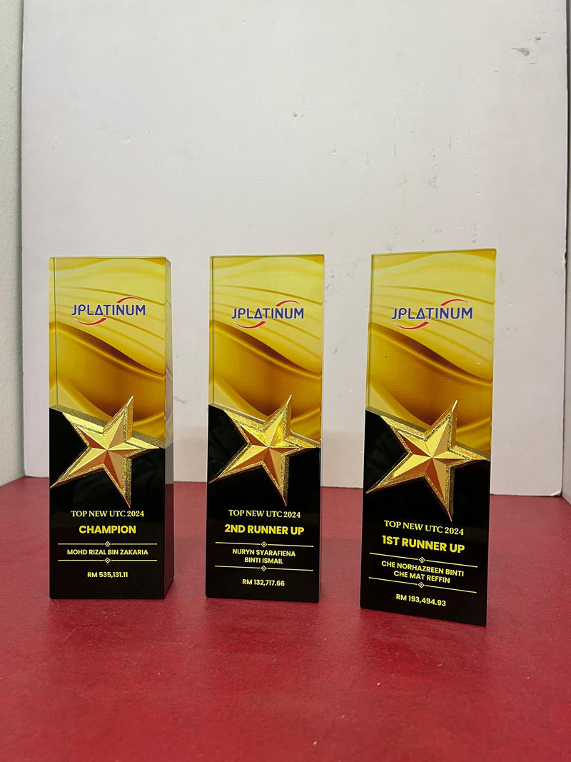 Design L Crystal Trophy