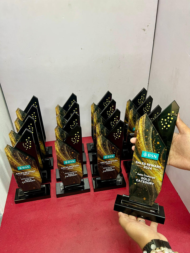 Design A Crystal Trophy