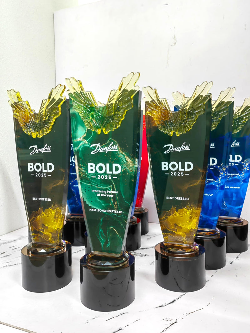 Design AD3 Crystal Trophy