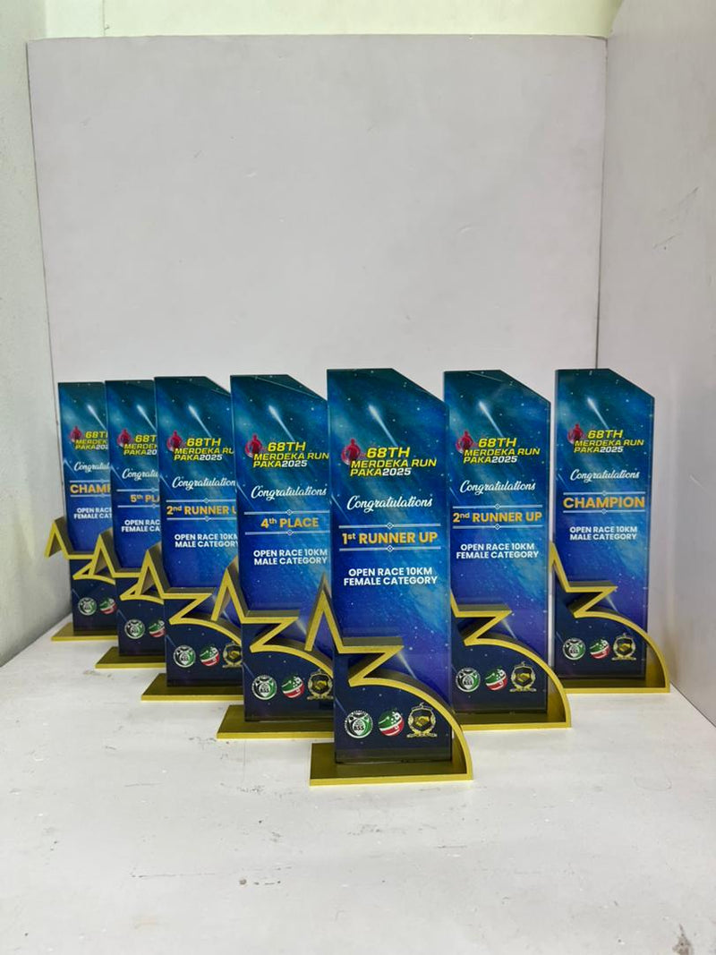 Design K Crystal Trophy