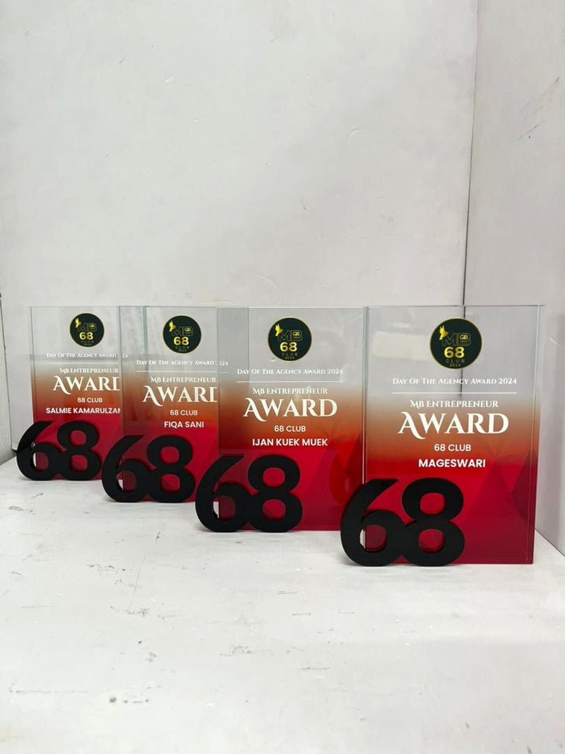 DESIGN PL8007 Plaque Award