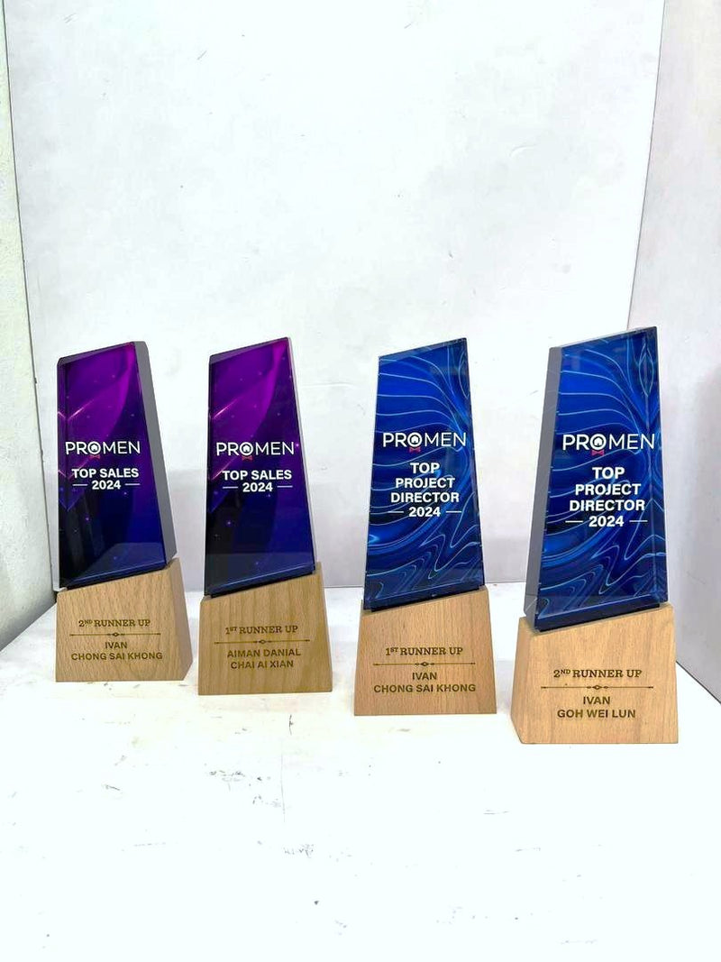 Design AD10 Crystal Trophy