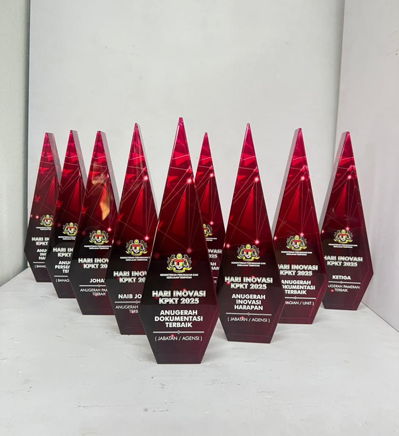 Design O Crystal Trophy