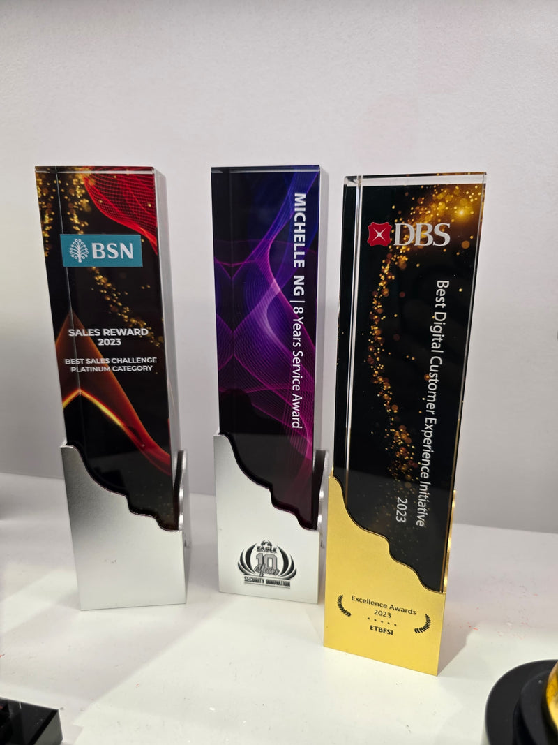 Design J Crystal Trophy