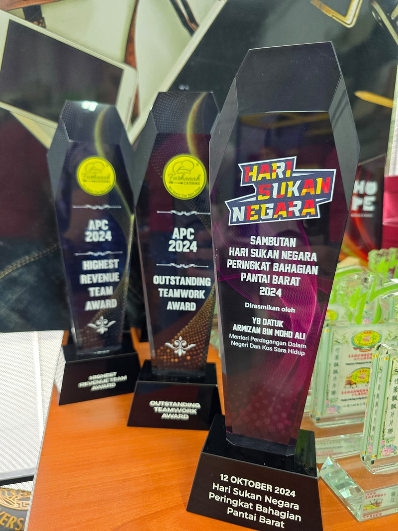 Design F Crystal Trophy