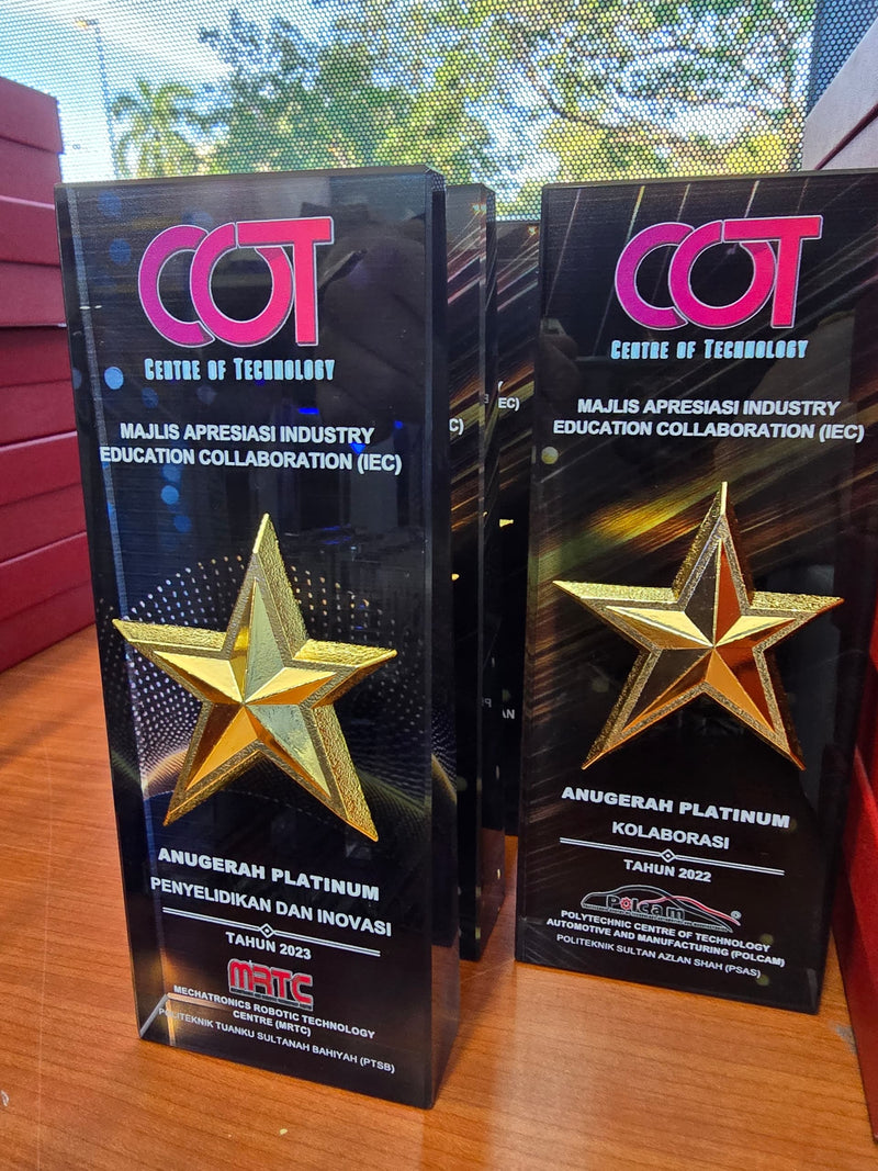 Design D Crystal Trophy