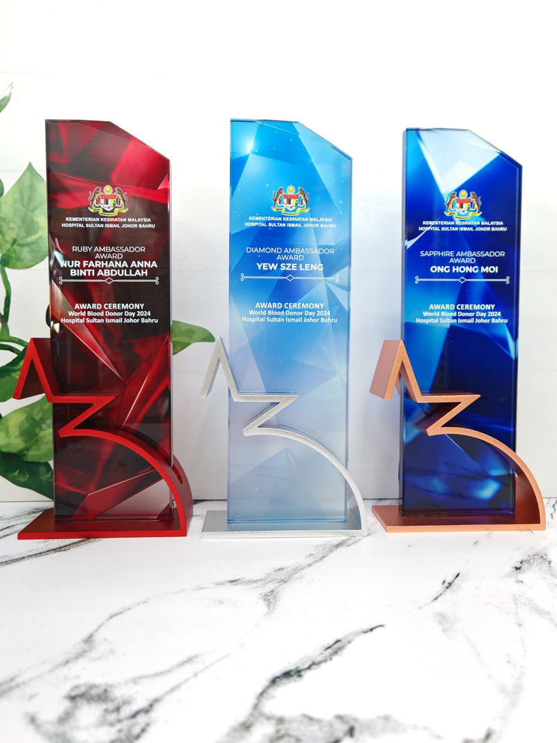 Design K Crystal Trophy