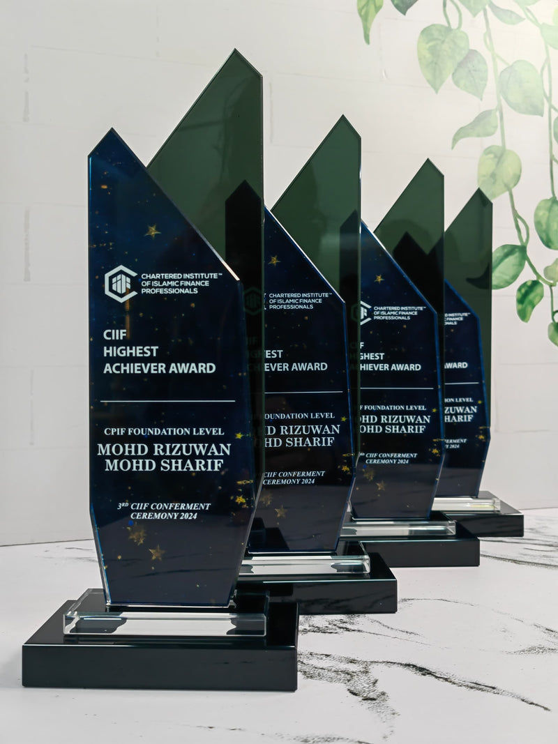 Design A Crystal Trophy