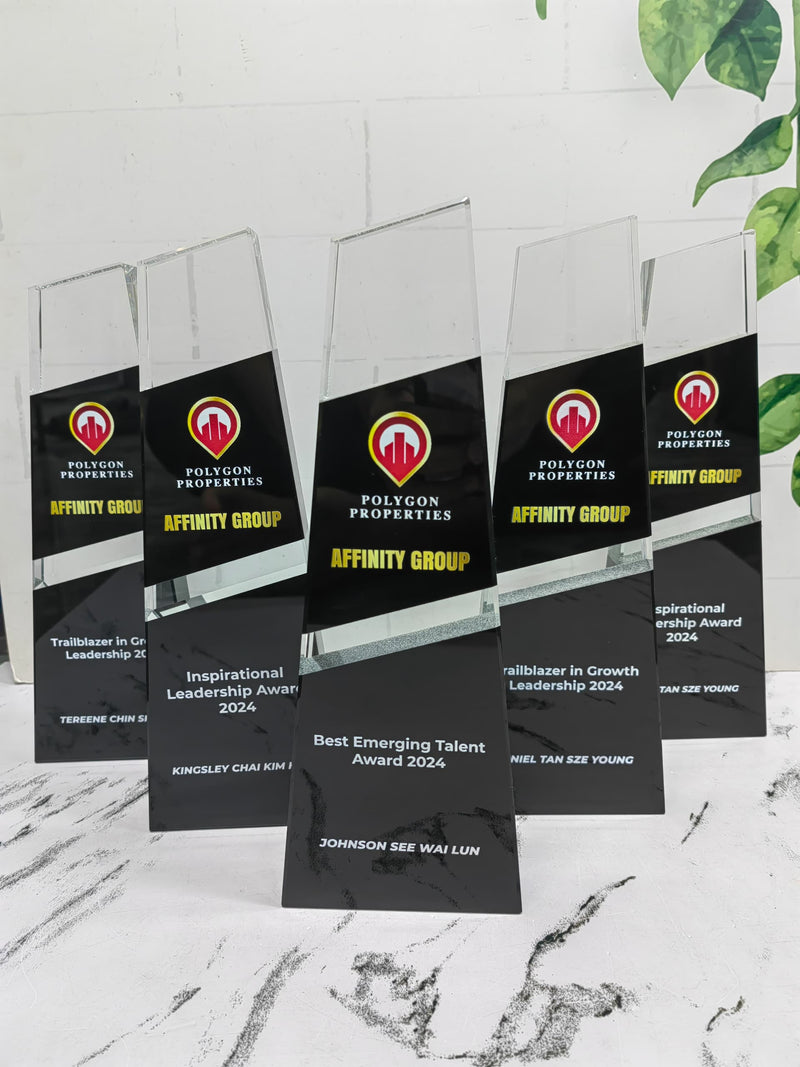 Design E Crystal Trophy