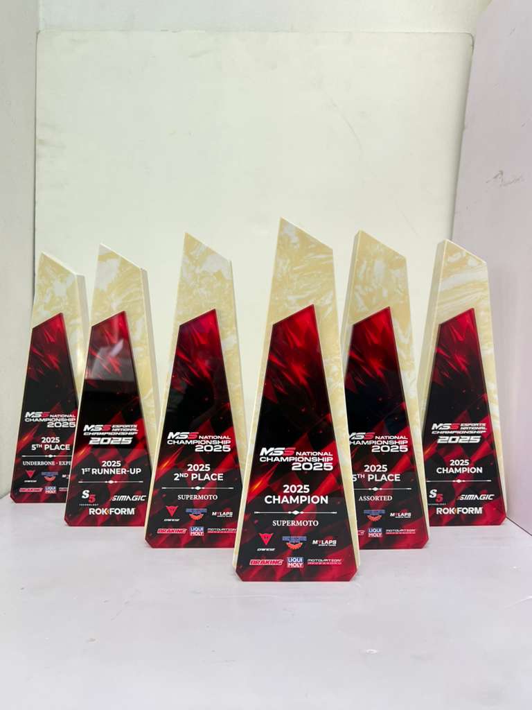 Design i Crystal Trophy