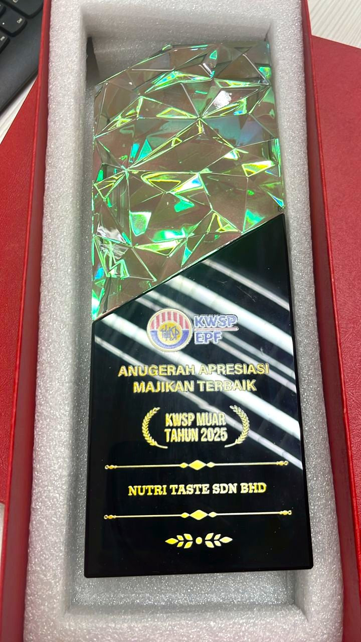 Design AD29 Crystal Trophy