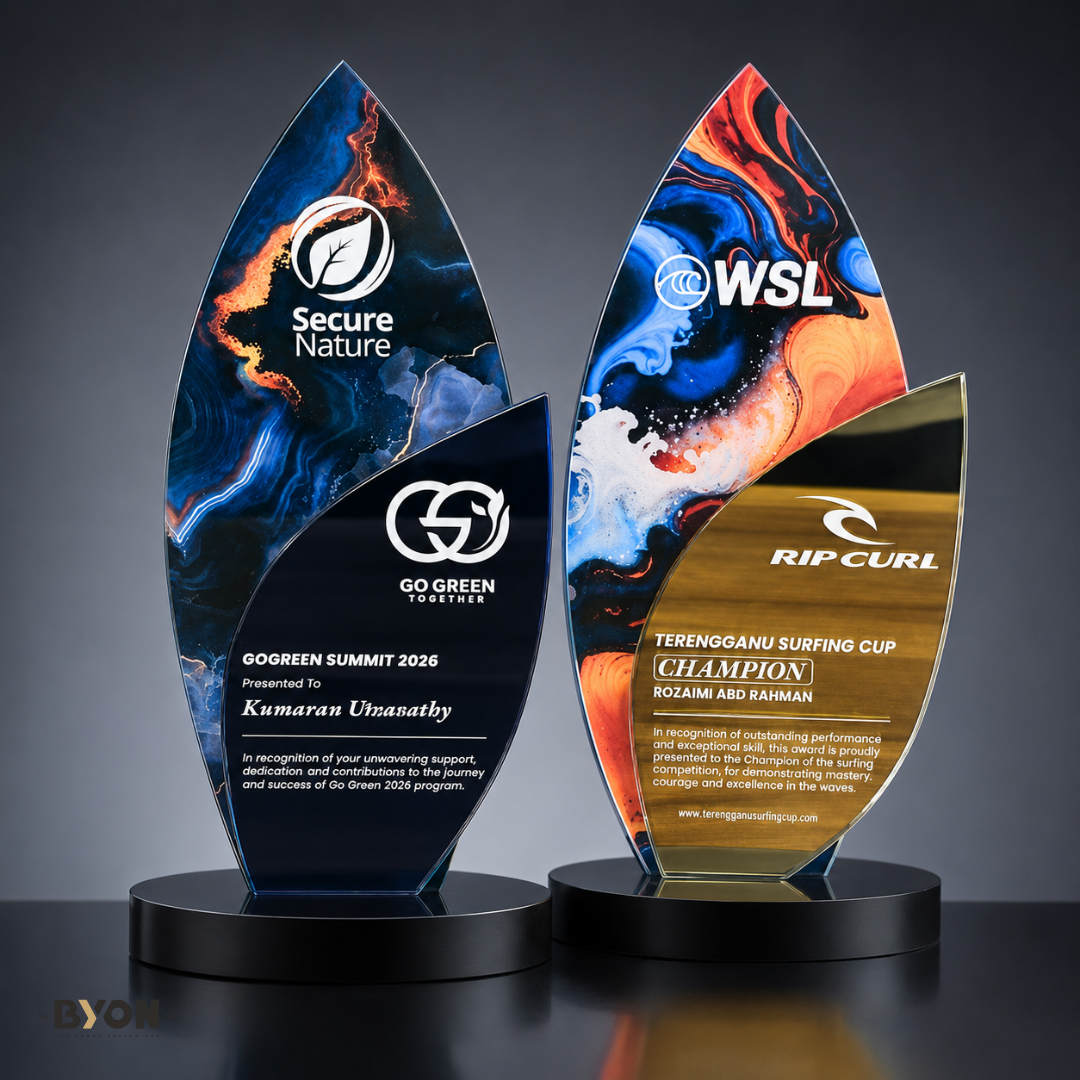 Design AD45 Crystal Trophy
