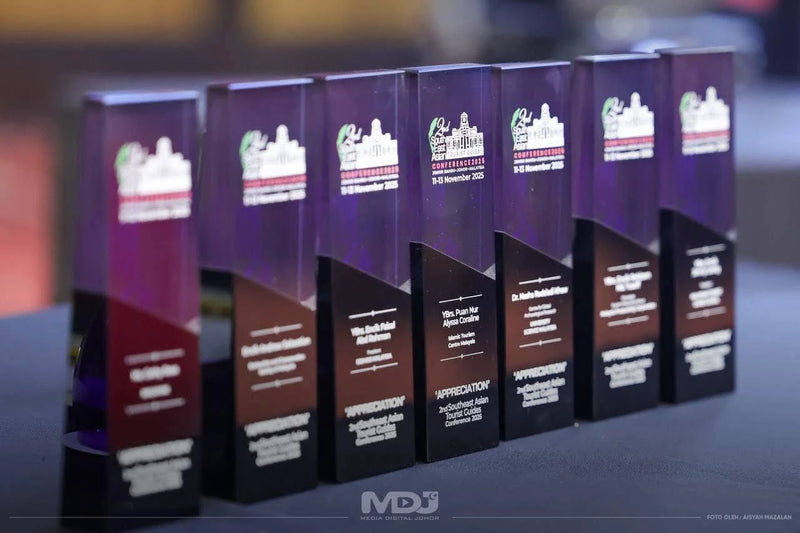 Design L Crystal Trophy